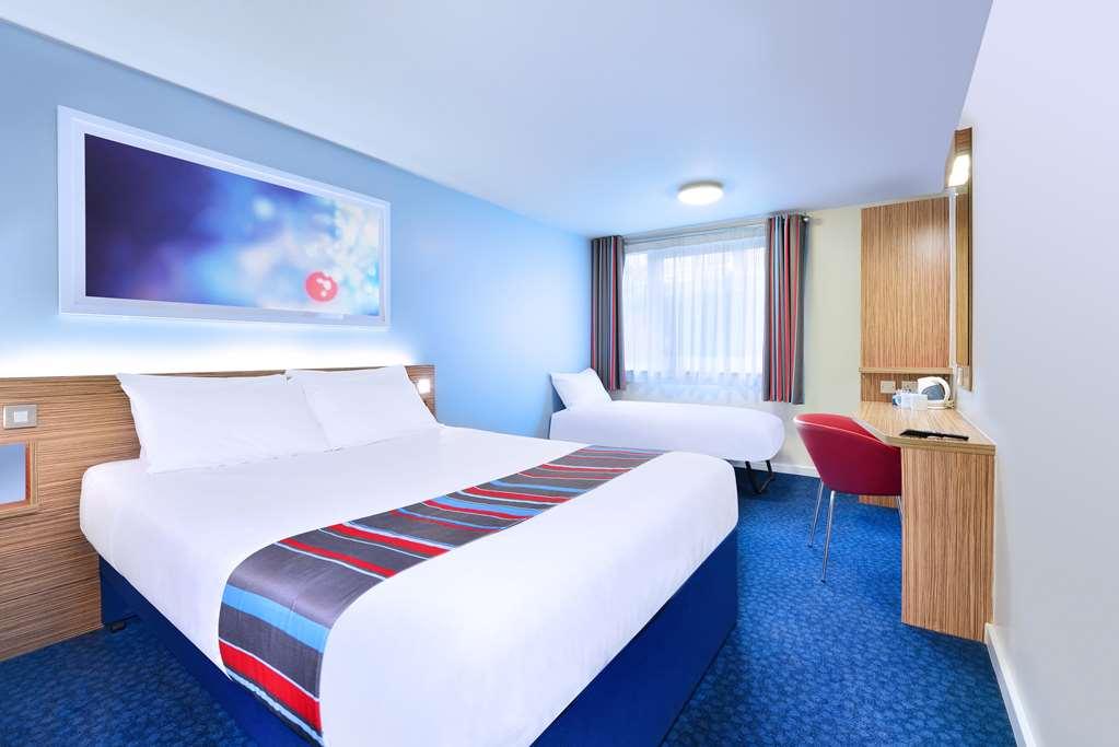 Travelodge London Wimbledon Morden Morden (Greater London) Room photo